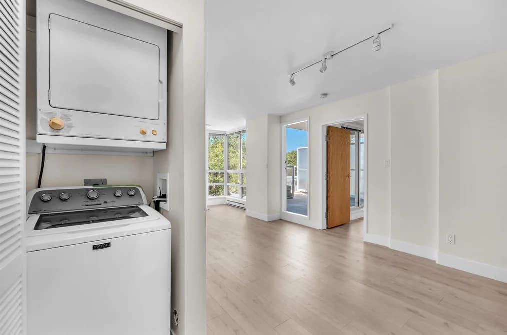 403 1818 W 6TH AVENUE, Vancouver, BC — Residential for Sale - Photo 2