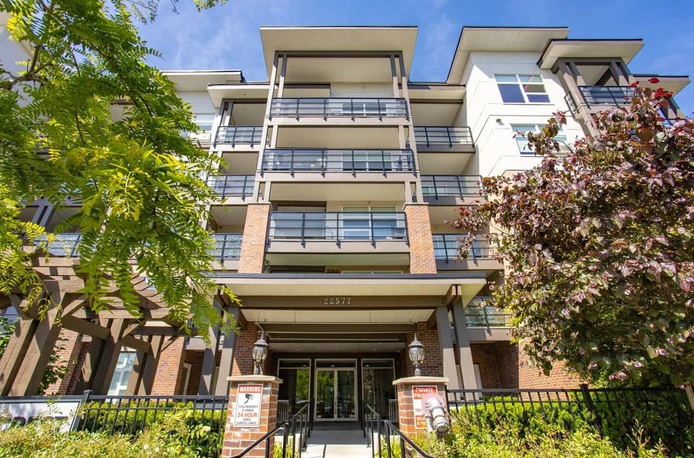 403 22577 ROYAL CRESCENT, Maple Ridge, BC — Residential for Sale - Main Photo