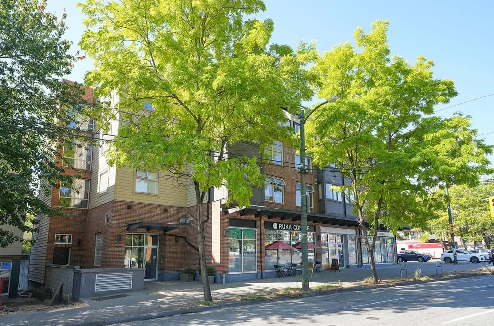 403 2408 E BROADWAY, Vancouver, BC — Residential for Sale - Main Photo