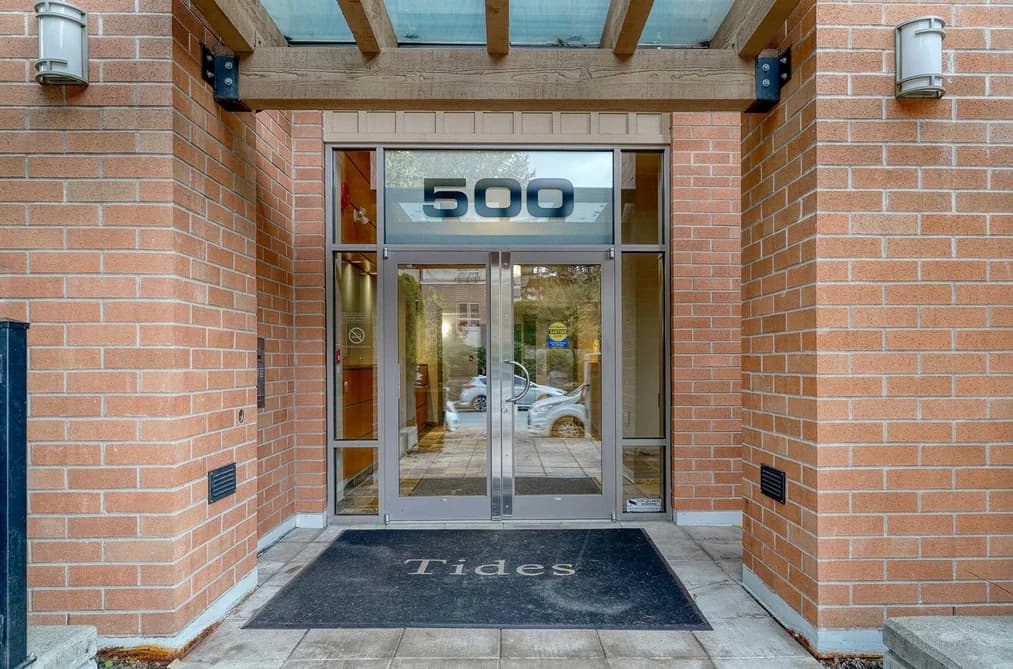 403 500 KLAHANIE DRIVE, Port Moody, BC — Residential for Sale - Photo 2