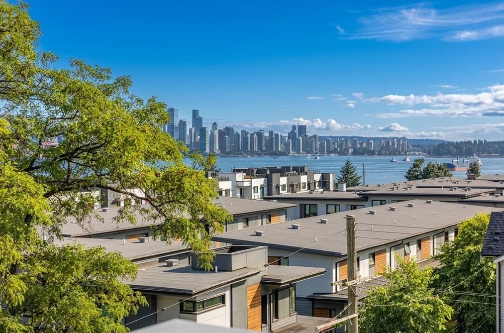 403 615 E 3RD STREET, North Vancouver, BC — Residential for Sale - Photo 2