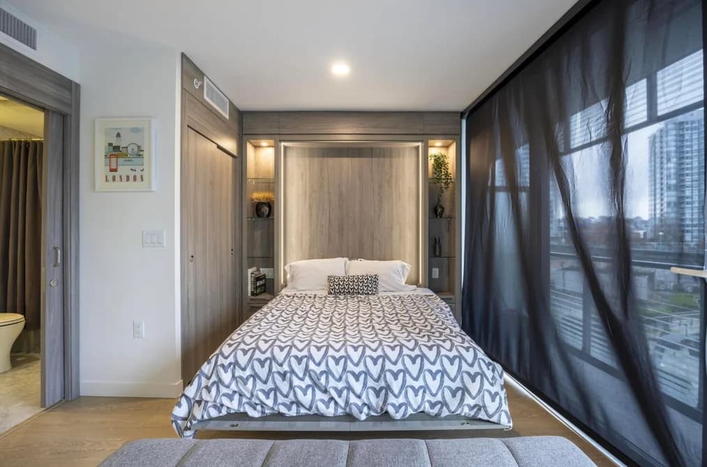 403 89 NELSON STREET, Vancouver, BC — Residential for Sale - Photo 2