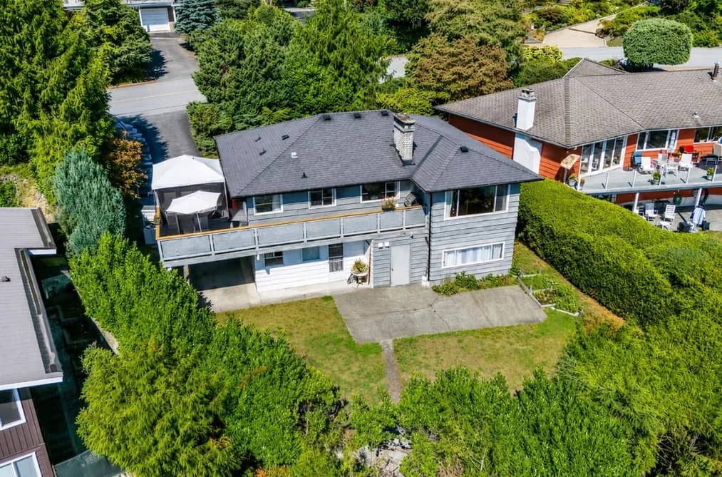 403 NEWDALE COURT, North Vancouver, BC — Residential for Sale - Main Photo