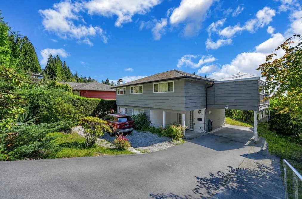 403 NEWDALE COURT, North Vancouver, BC — Residential for Sale - Photo 2