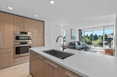 Condo for sale at 404 1210 E 27th Street North Vancouver British Columbia - MLS: R3139304
