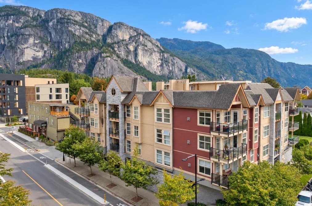 404 1310 VICTORIA STREET, Squamish, BC — Residential for Sale - Main Photo