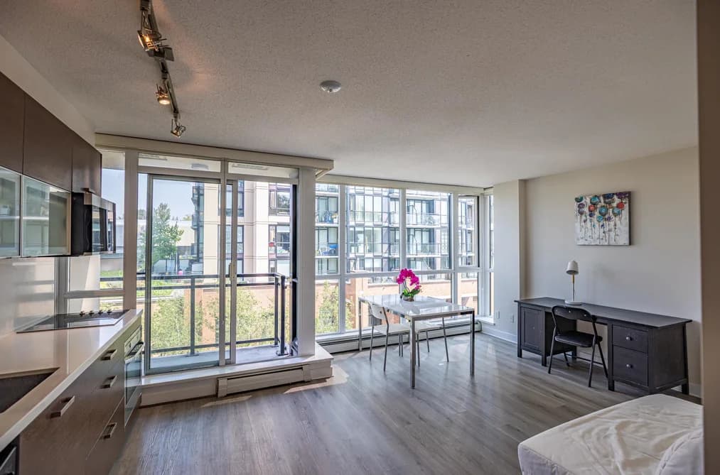 404 13380 108TH AVENUE, Surrey, BC — Residential for Sale - Photo 2