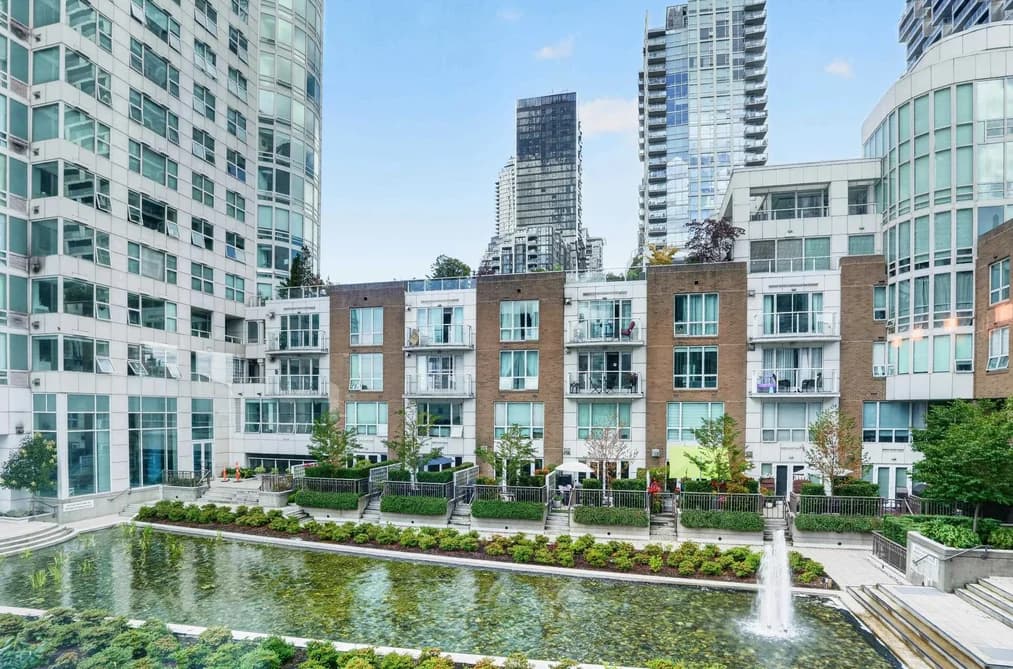 404 1501 HOWE STREET, Vancouver, BC — Residential for Sale - Photo 2