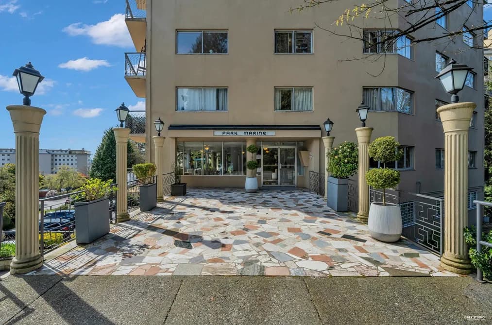 404 1930 MARINE DRIVE, West Vancouver, BC — Residential for Sale - Photo 2