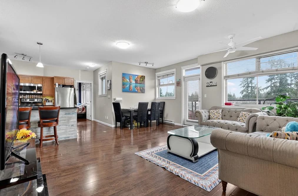 404 22858 LOUGHEED HIGHWAY, Maple Ridge, BC — Residential for Sale - Main Photo