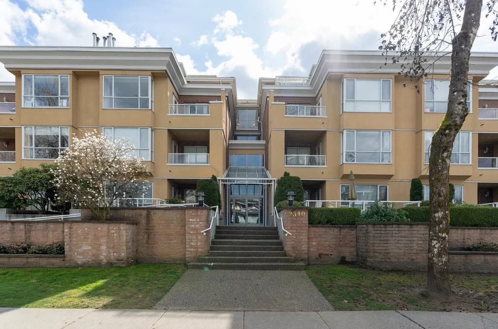 404 2340 HAWTHORNE AVENUE, Port Coquitlam, BC — Residential for Sale - Main Photo