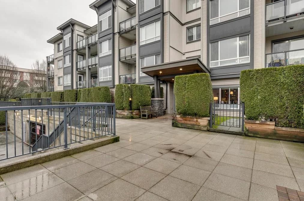 404 2943 NELSON PLACE, Abbotsford, BC — Residential for Sale - Main Photo