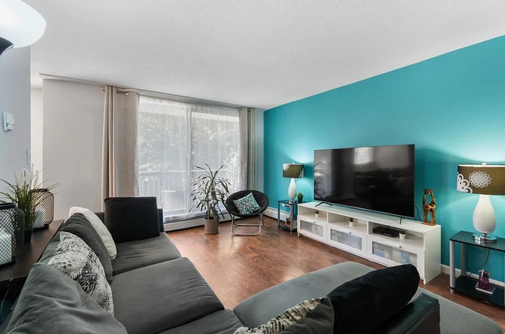 404 320 ROYAL AVENUE, New Westminster, BC — Residential for Sale - Main Photo