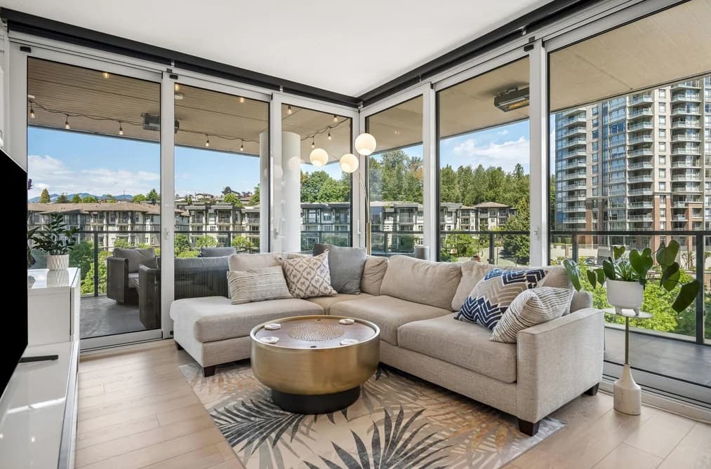 404 4880 LOUGHEED HIGHWAY, Burnaby, BC — Residential for Sale - Photo 2