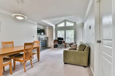 Condo for sale at 404 8115 121a Street Surrey British Columbia - MLS: R3099003