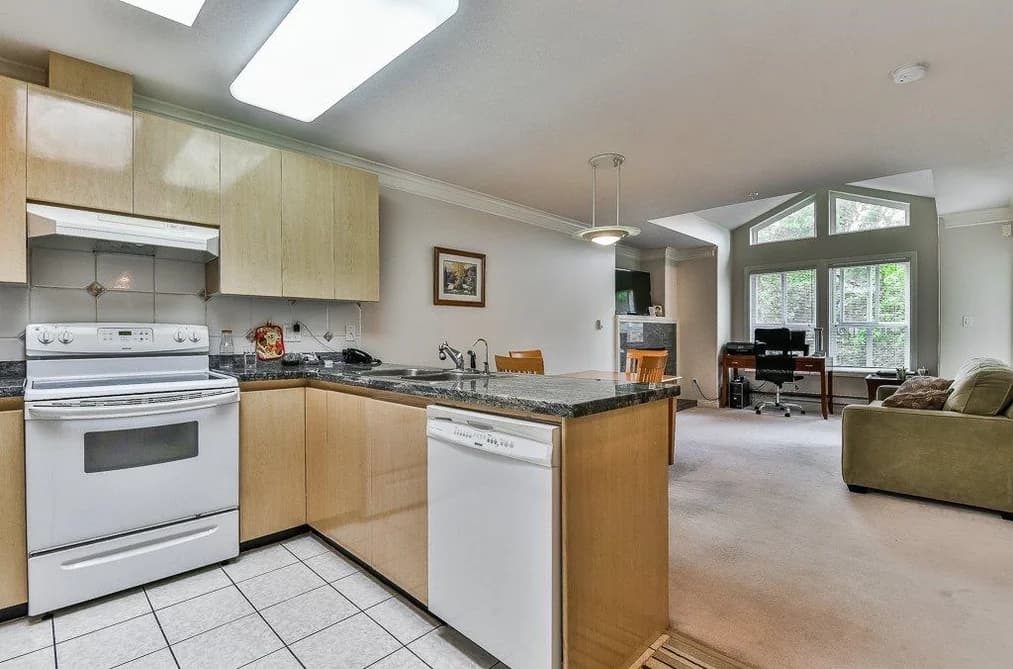 404 8115 121A STREET, Surrey, BC — Residential for Sale - Photo 2