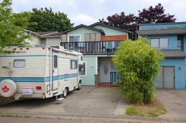 House for sale at 404 Bruneau Place Langley British Columbia - MLS: R3141816