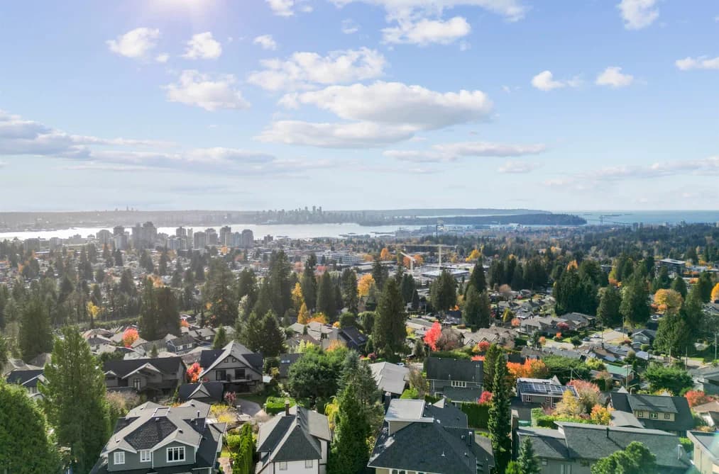 404 SOMERSET STREET, North Vancouver, BC — Residential for Sale - Photo 2