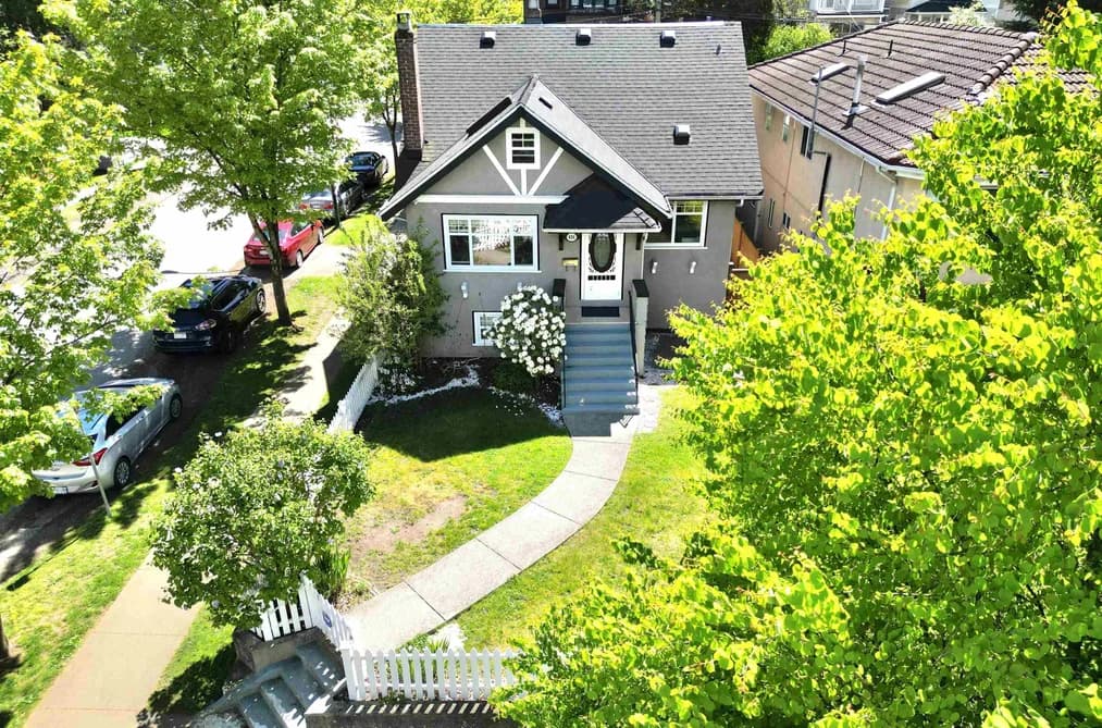 404 W 18TH AVENUE, Vancouver, BC — Residential for Sale - Main Photo