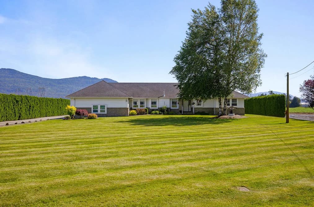 40406 NO. 3 ROAD, Abbotsford, BC — Residential for Sale - Main Photo