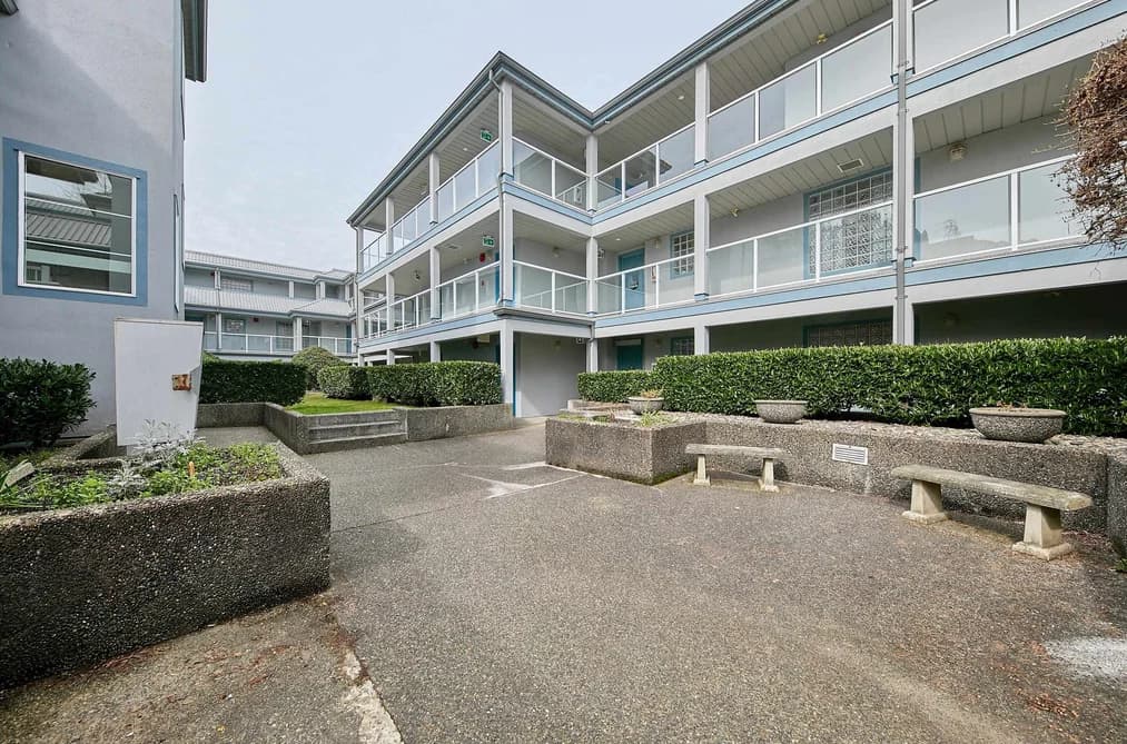 405 11519 BURNETT STREET, Maple Ridge, BC — Residential for Sale - Photo 2