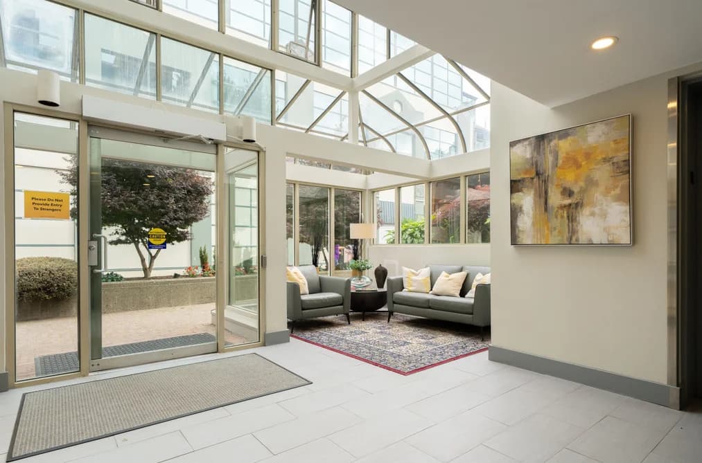 405 1502 ISLAND PARK WALK, Vancouver, BC — Residential for Sale - Photo 2