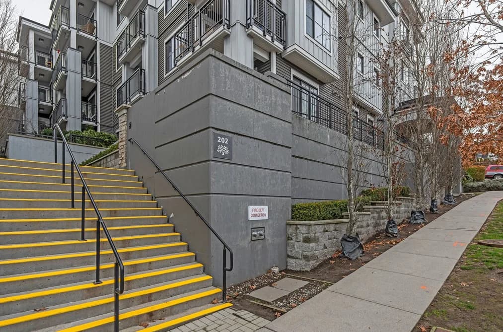 405 202 LEBLEU STREET, Coquitlam, BC — Residential for Sale - Photo 2