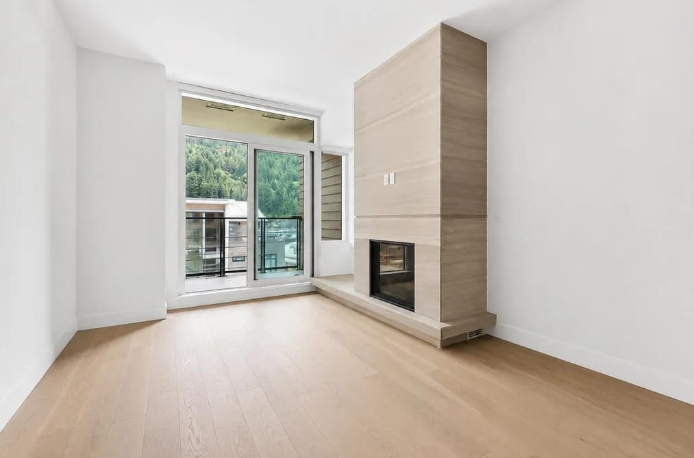 405 6687 NELSON AVENUE, West Vancouver, BC — Residential for Sale - Photo 2
