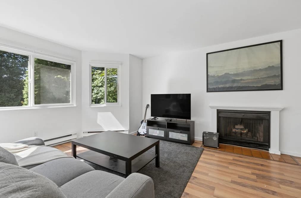 405 9880 MANCHESTER DRIVE, Burnaby, BC — Residential for Sale - Main Photo