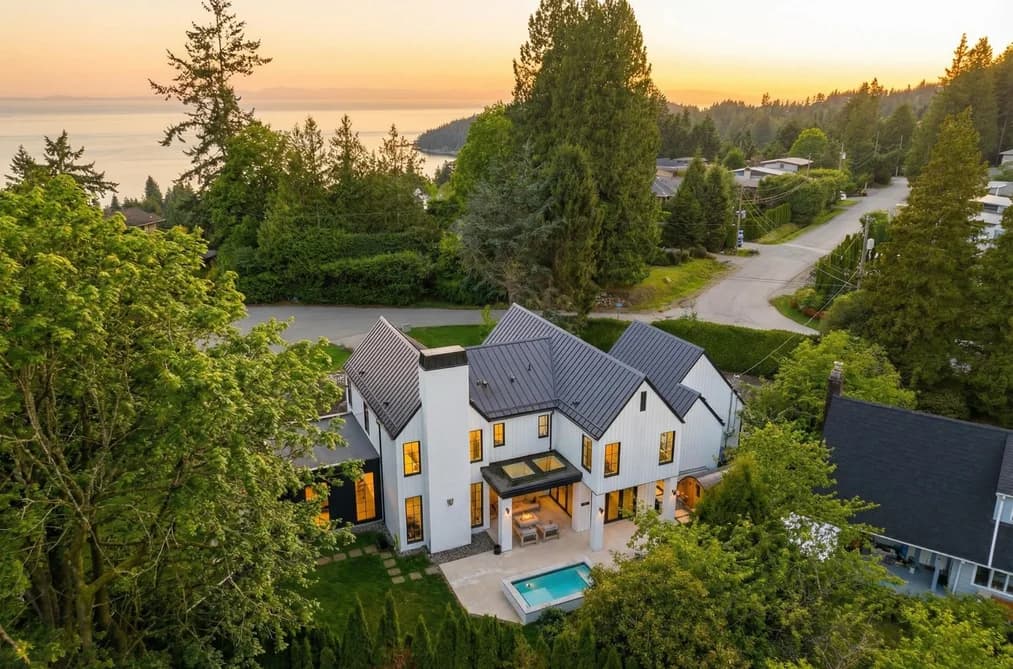 4050 RIPPLE PLACE, West Vancouver, BC — Residential for Sale - Photo 2