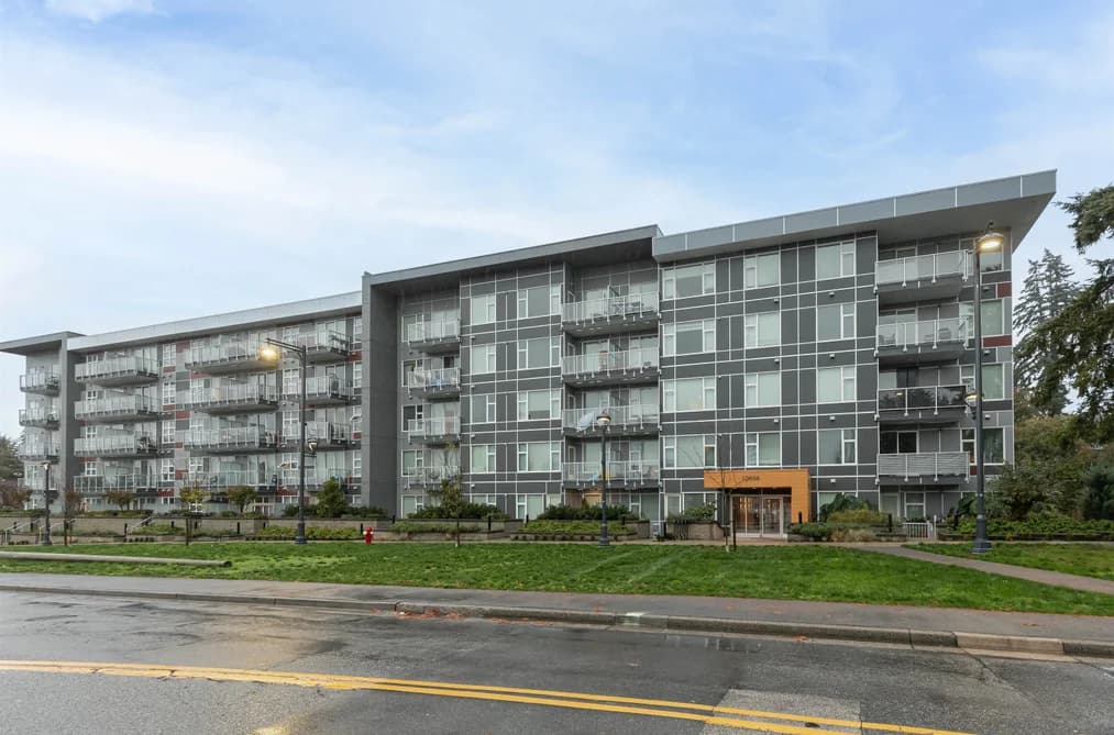 406 10838 WHALLEY BOULEVARD, Surrey, BC — Residential for Sale - Photo 2