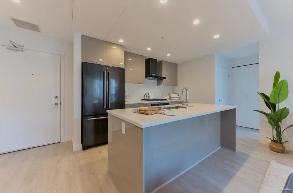 406 3581 ROSS DRIVE, Vancouver, BC — Residential for Sale - Photo 2