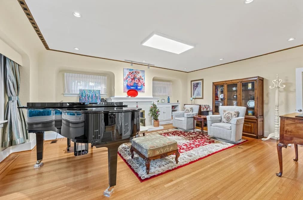 4069 W 14TH AVENUE, Vancouver, BC — Residential for Sale - Photo 2