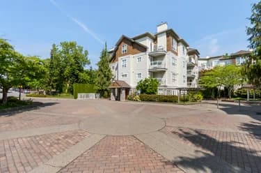 Condo for sale at 407 10188 155th Street Surrey British Columbia - MLS: R3149249