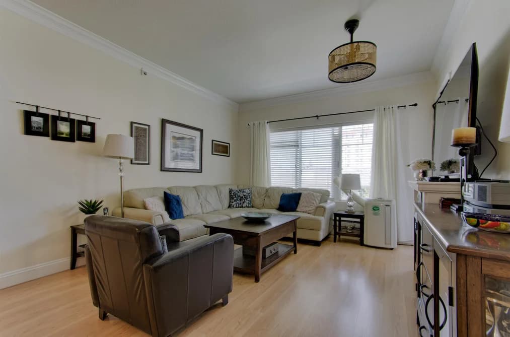 407 22150 DEWDNEY TRUNK ROAD, Maple Ridge, BC — Residential for Sale - Photo 2