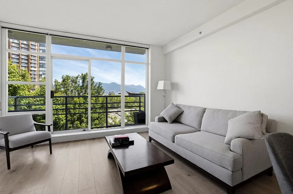 407 298 E 11TH AVENUE, Vancouver, BC — Residential for Sale - Photo 2
