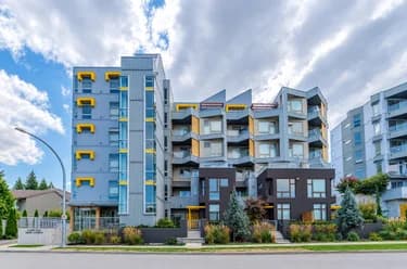 Condo for sale at 407 32838 Landeau Place Abbotsford British Columbia - MLS: R3161948