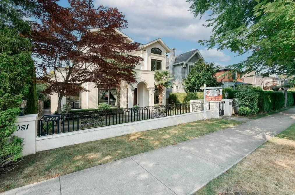 4077 W 13TH AVENUE, Vancouver, BC — Residential for Sale - Photo 2