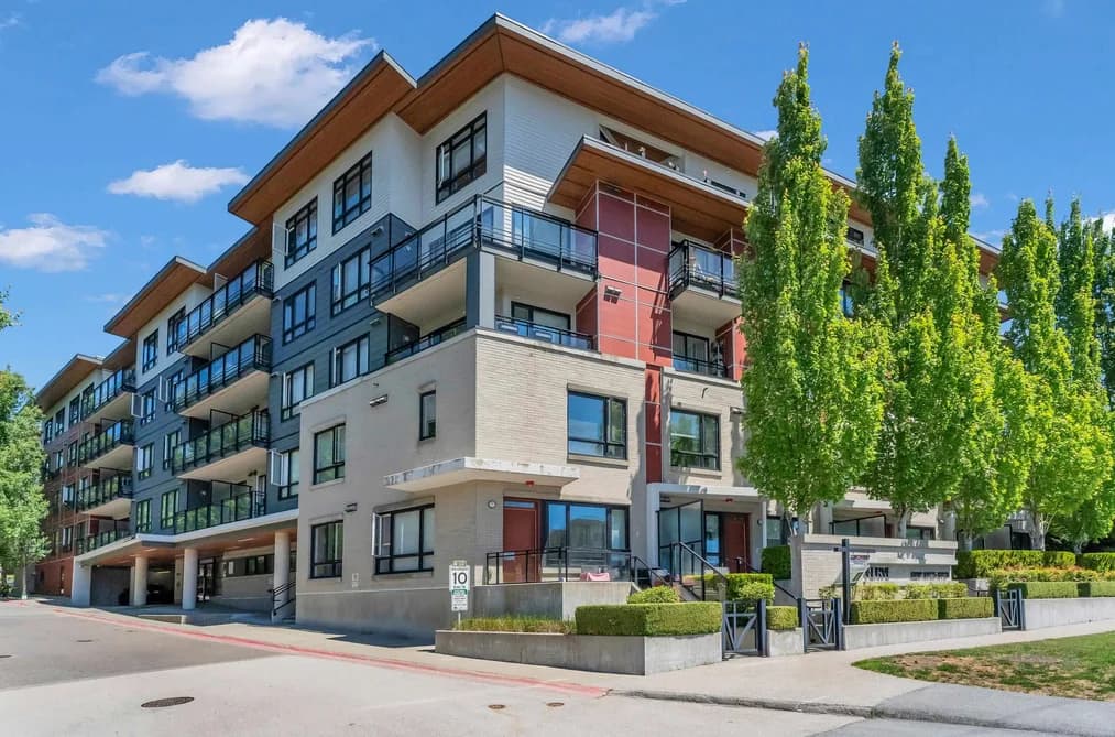 408 13931 FRASER HIGHWAY, Surrey, BC — Residential for Sale - Main Photo
