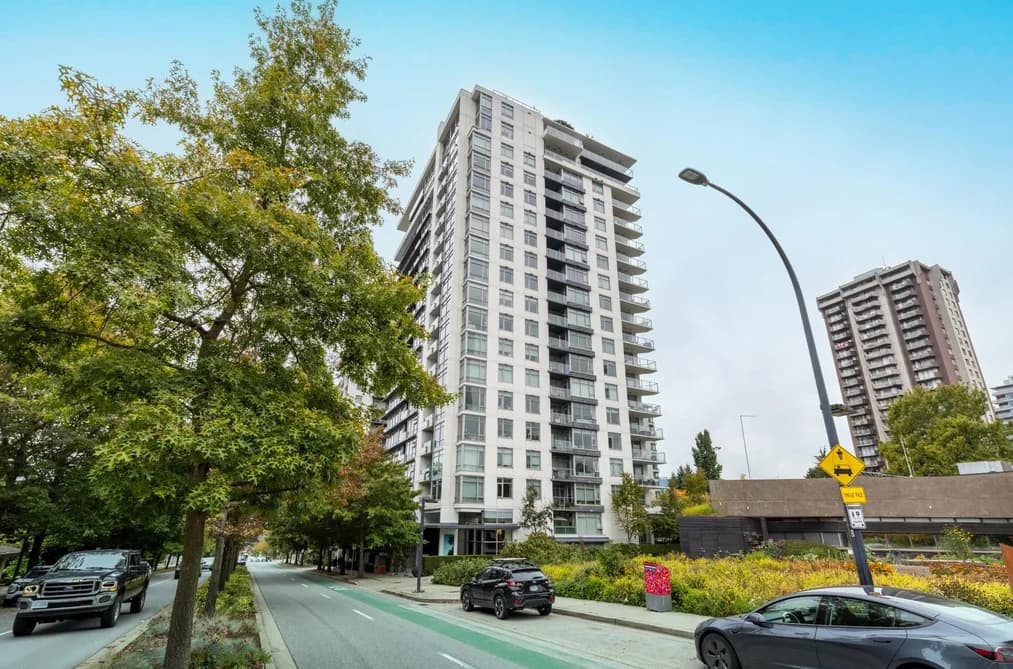 408 158 W 13TH STREET, North Vancouver, BC — Residential for Sale - Main Photo