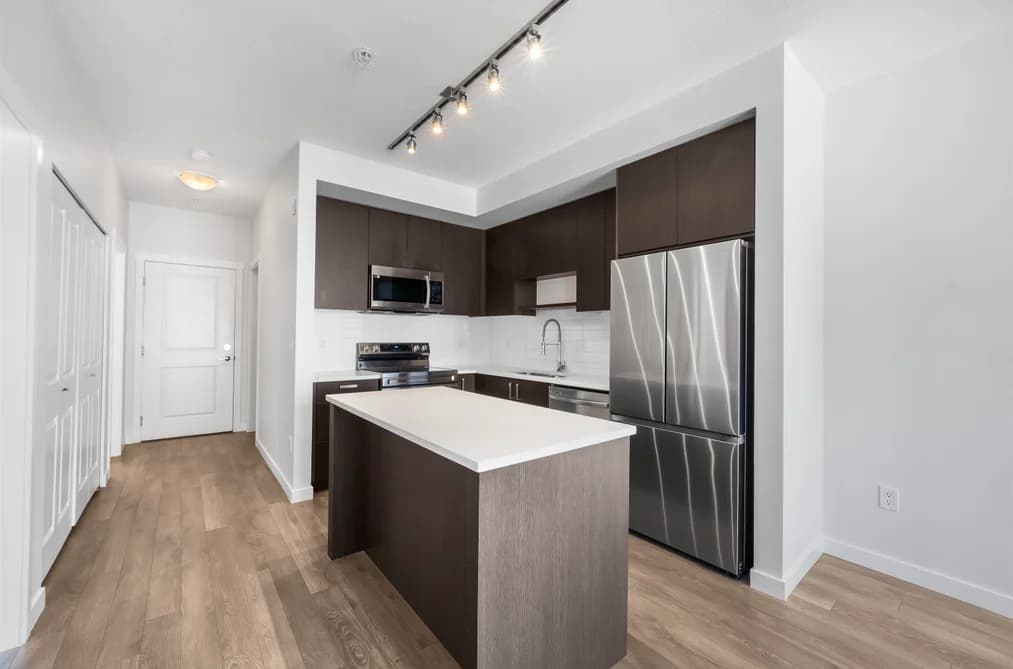 408 15848 FRASER HIGHWAY, Surrey, BC — Residential for Sale - Photo 2