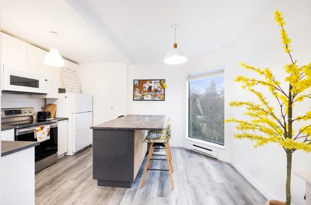 408 340 GINGER DRIVE, New Westminster, BC — Residential for Sale - Photo 2