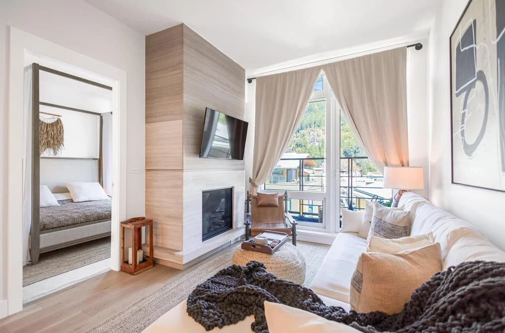 408 6687 NELSON AVENUE, West Vancouver, BC — Residential for Sale - Main Photo