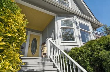 House for sale at 408 E 2nd Street North Vancouver British Columbia - MLS: R3132706