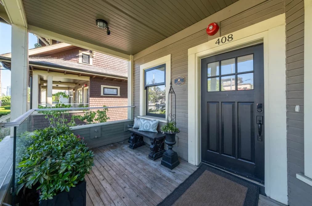 408 EIGHTH STREET, New Westminster, BC — Residential for Sale - Photo 2