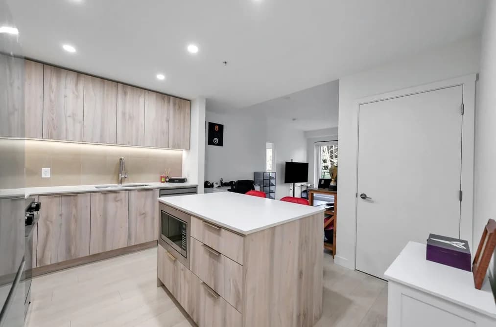 409 3596 MALSUM DRIVE, North Vancouver, BC — Residential for Sale - Photo 2