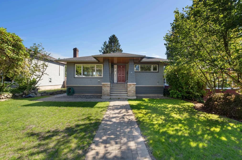 409 W 27TH STREET, North Vancouver, BC — Residential for Sale - Main Photo