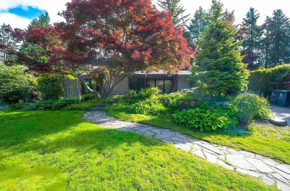4096 SUNSET BLVD BOULEVARD, North Vancouver, BC — Residential for Sale - Main Photo