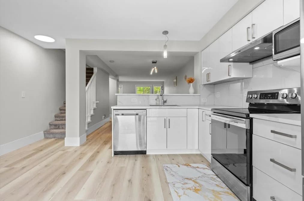 41 4401 BLAUSON BOULEVARD, Abbotsford, BC — Residential for Sale - Photo 2