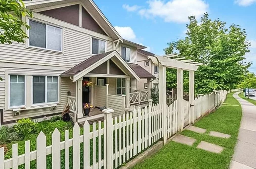 41 4401 BLAUSON BOULEVARD, Abbotsford, BC — Residential for Sale - Photo 2